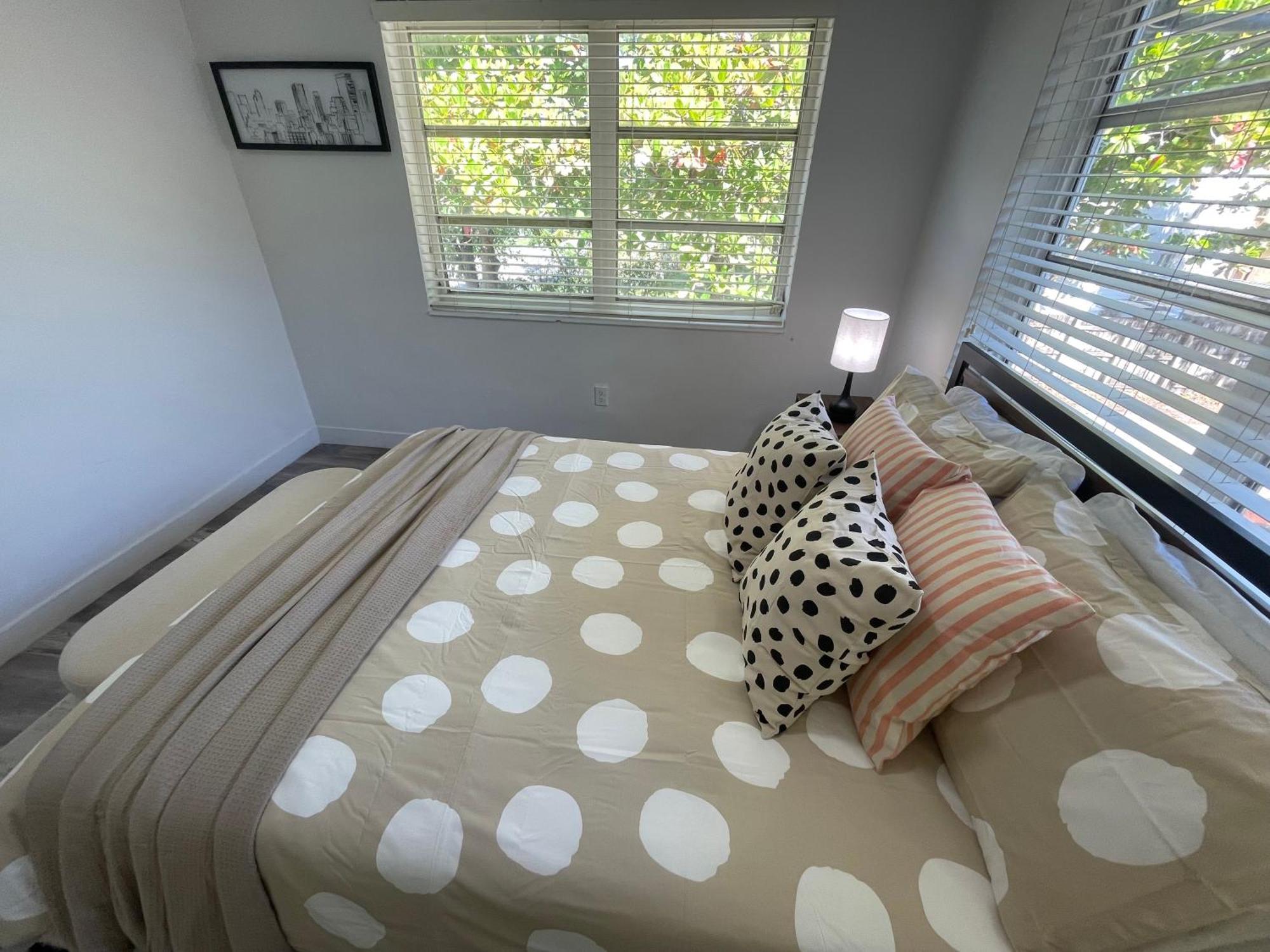 Fully Equipped Apartments With Parking Near Cocowalk Miami Extérieur photo